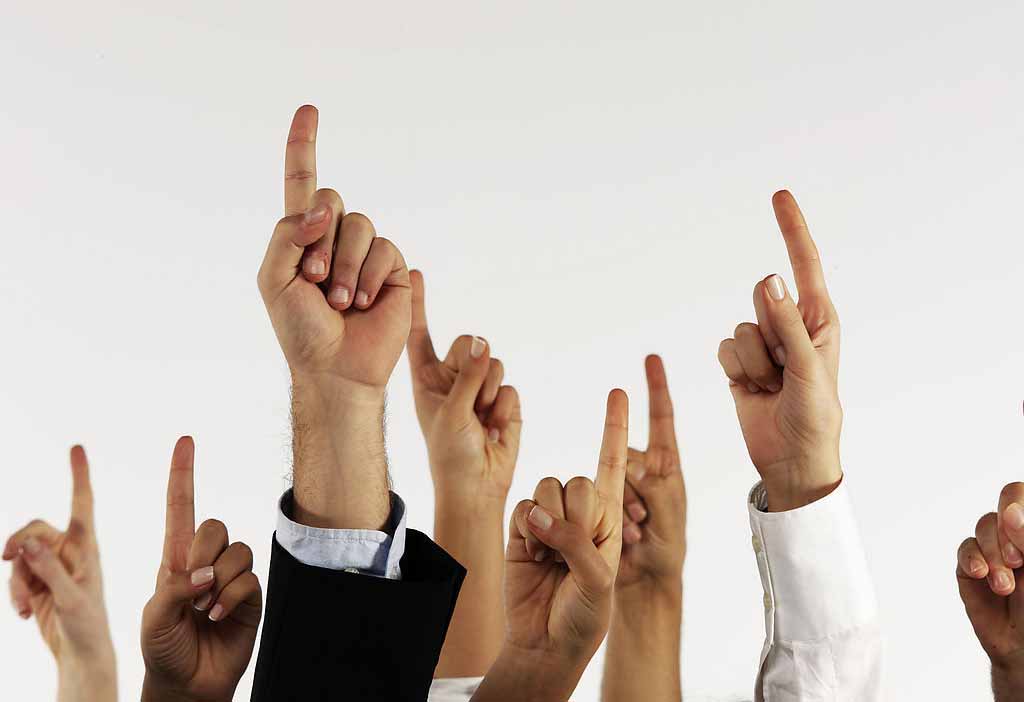 獵頭顧問同時(shí)在多家競(jìng)爭(zhēng)對(duì)手間往來是否該禁止？